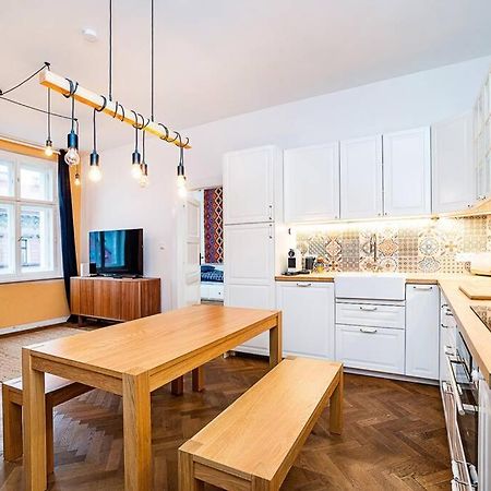 Elegant, Modern, 2-Bed Flat By Museum Of Prague Διαμέρισμα Εξωτερικό φωτογραφία
