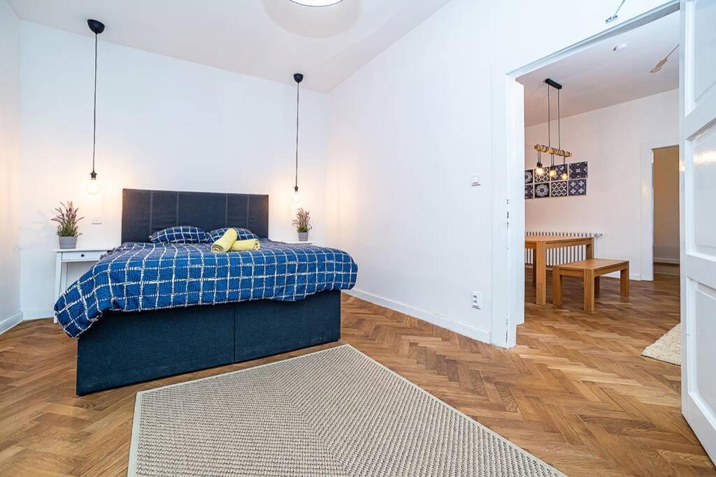 Elegant, Modern, 2-Bed Flat By Museum Of Prague Διαμέρισμα Εξωτερικό φωτογραφία