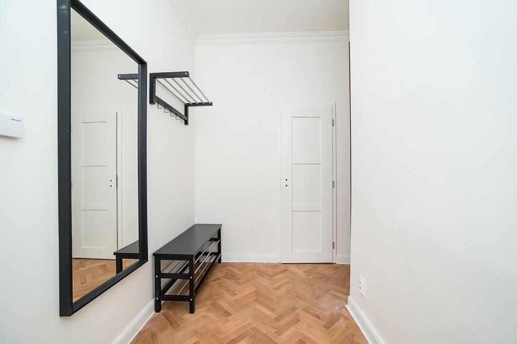Elegant, Modern, 2-Bed Flat By Museum Of Prague Διαμέρισμα Εξωτερικό φωτογραφία