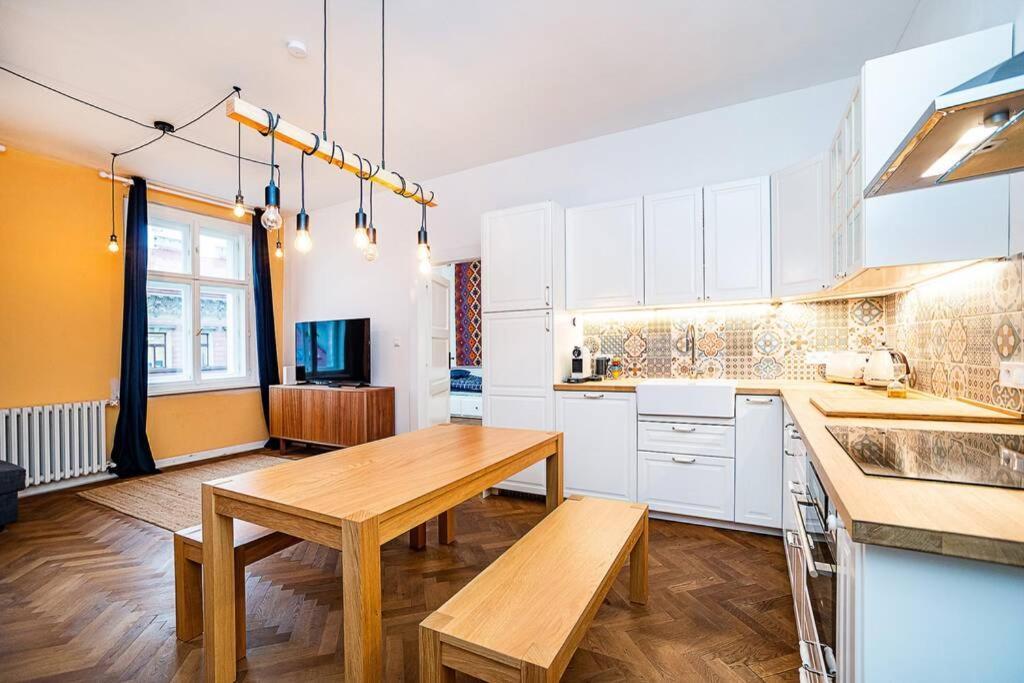 Elegant, Modern, 2-Bed Flat By Museum Of Prague Διαμέρισμα Εξωτερικό φωτογραφία
